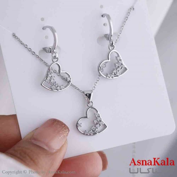 نیم ست زنانه شامل گردنبند و گوشواره استیل مدل قلب کد NIM14845W
