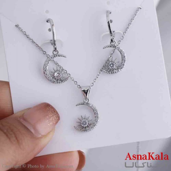 نیم ست زنانه شامل گردنبند و گوشواره استیل مدل ماه نگینی  کد NIM14855W