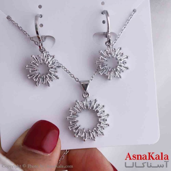 نیم ست زنانه شامل گردنبند و گوشواره استیل مدل حلقه جواهری  کد NIM14856W