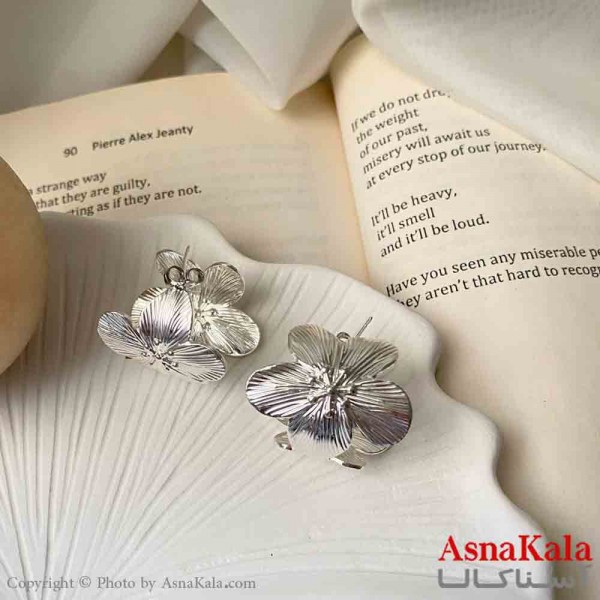 گوشواره  استیل مینیمال زنانه مدل گل فانتزی میخ نقره با آبکاری درجه یک کد GSH151609W