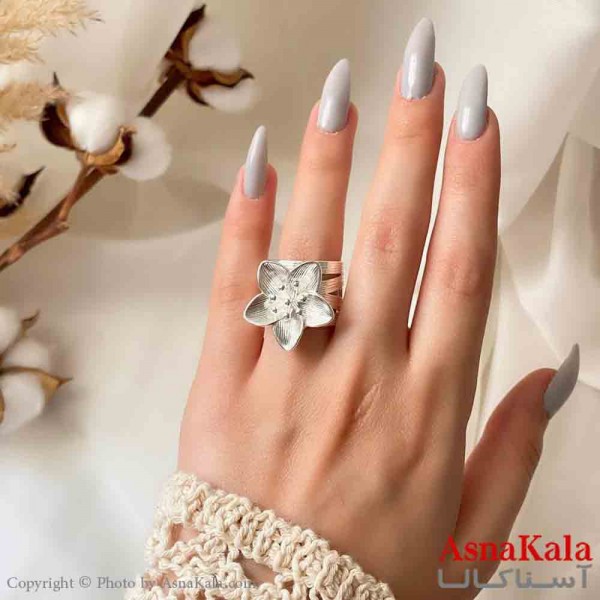 انگشتر زنانه استیل مینیمال مدل گل ترند کد ANG19816W