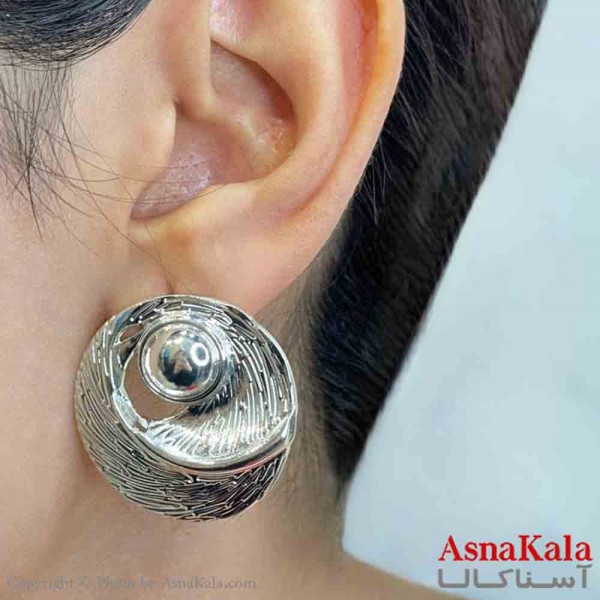 گوشواره دخترانه مینیمال طرح گل مرداب فشن رنگ نقره ای کد GSH151724W