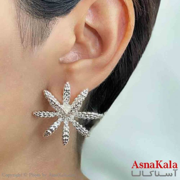 گوشواره دخترانه مینیمال طرح ستاره دریایی فشن رنگ نقره ای کد GSH151750W