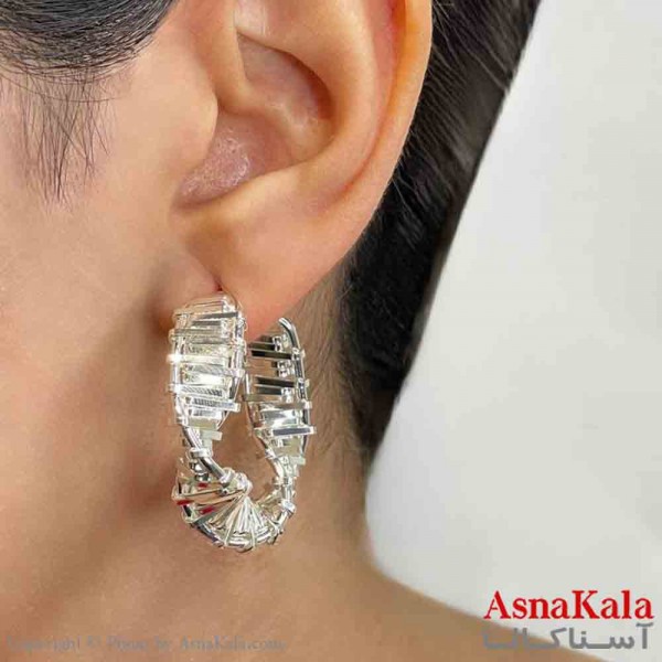 گوشواره دخترانه مینیمال طرح حلقه مارپیچی فشن رنگ نقره ای کد GSH151760W