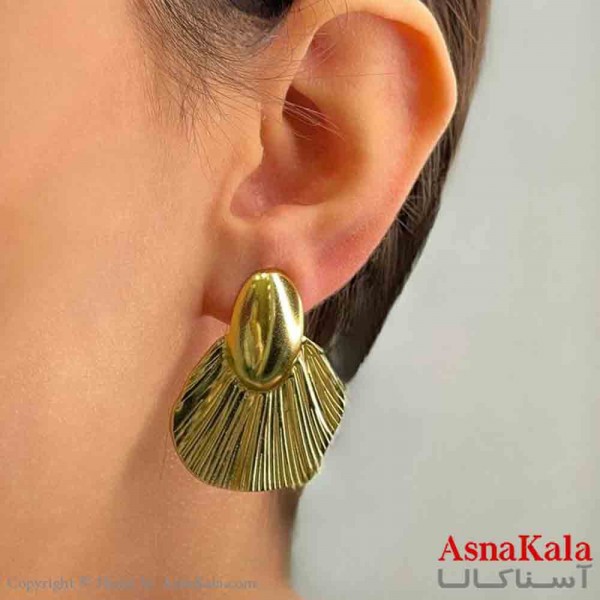 گوشواره دخترانه مینیمال طرح صدف برجسته فشن رنگ طلایی کد GSH151792W