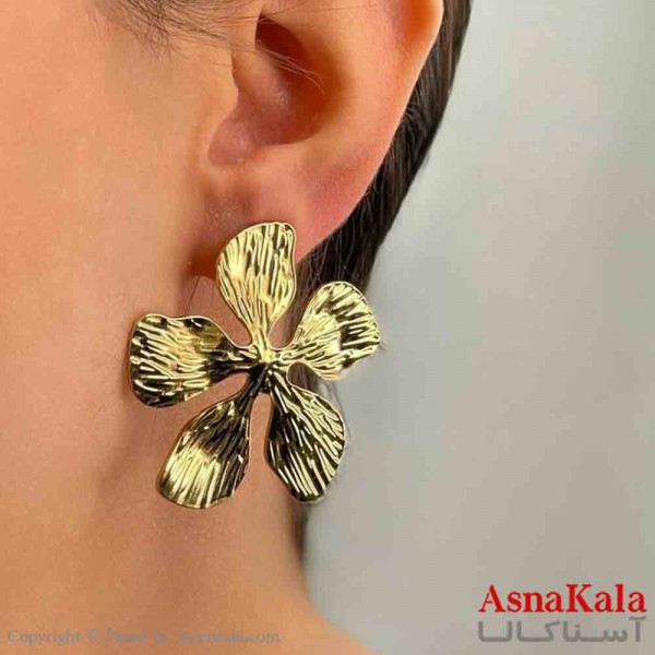 گوشواره دخترانه مینیمال طرح گل 5 پر فشن رنگ طلایی کد GSH151794W