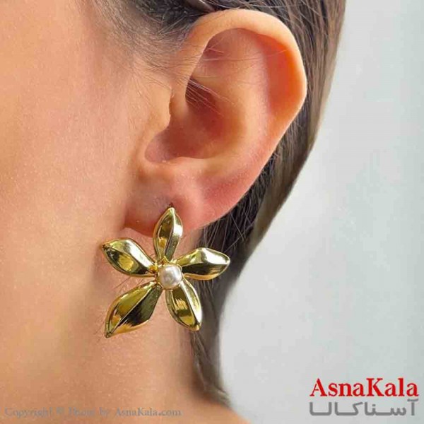 گوشواره دخترانه مینیمال طرح گل مرواریدی فشن رنگ طلایی کد GSH151801W