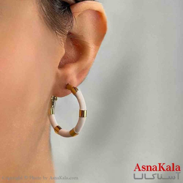 گوشواره دخترانه مینیمال طرح میناکاری نگین سفید فشن رنگ طلایی کد GSH151820W