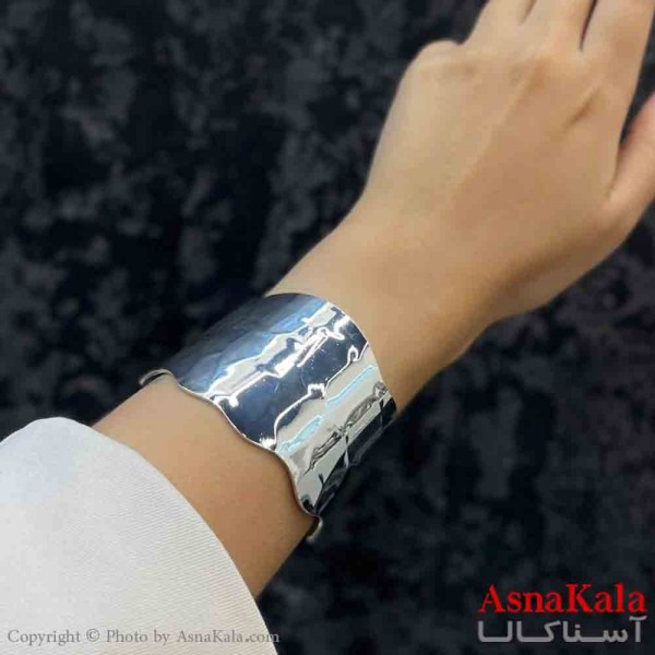 بنگل دخترانه پینترستی استیل آینه ای طرح آینه ای پهن کنار موجدار رنگ نقره ای کد DSB181232W