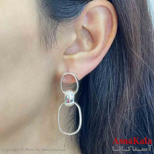 گوشواره دخترانه مینیمال طرح کارتیرو حلقه رنگ نقره ای کد GSH151853W