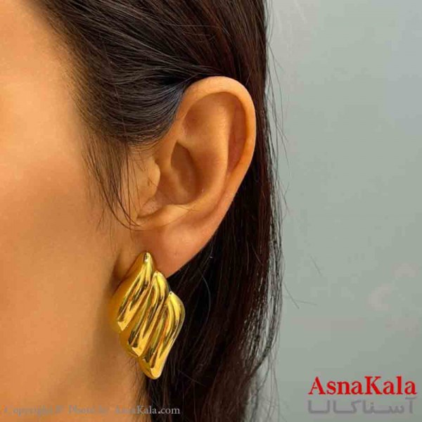 گوشواره دخترانه مینیمال طرح سه منحنی  برجسته رنگ طلایی کد GSH151870W