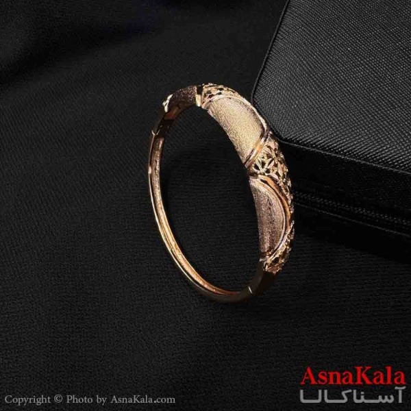 دستبند النگویی زنانه ژوپینگ پینترستی مدل طرحدار توری و شنی کد DSB181370W