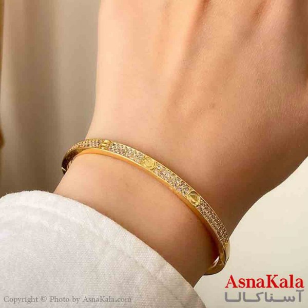 بنگل دخترانه پینترستی استیل کارتیر فول نگیندار رنگ طلایی کد DSB181394W