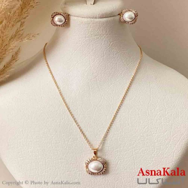 نیم ست زنانه ژوپینگ مدل مربع مرواریدی نگیندار شامل گوشواره و آویز رنگ طلایی کد NIM14945W