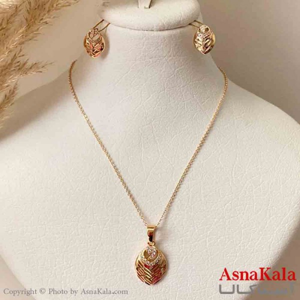 نیم ست زنانه ژوپینگ مدل اشکی نگیندار شامل گوشواره و آویز رنگ طلایی کد NIM14947W