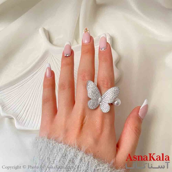 انگشتر زنانه استیل مینیمال مدل پروانه نگیندار فری سایز  رنگ نقره ای کد ANG19865W