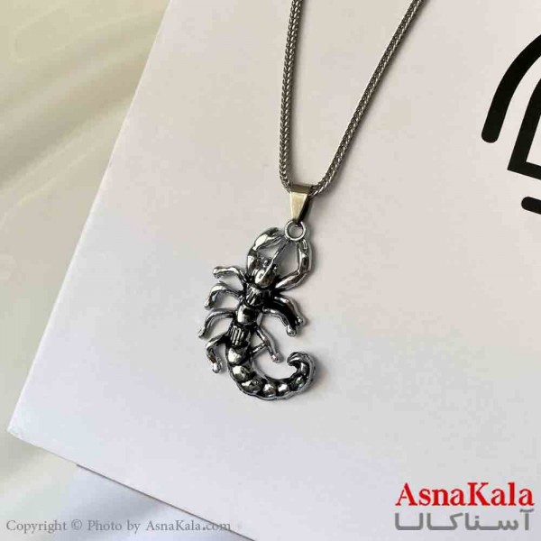 گردنبند اسپورت مدل عقرب ورشو رنگ نقره ای کد GNB161877W