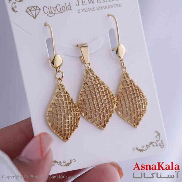 نیم ست زنانه برنجی شامل گردنبند و گوشواره   کد NIM141004W