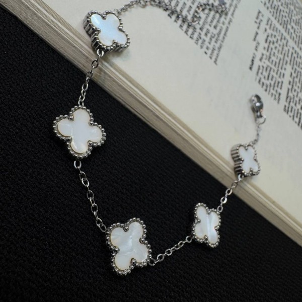 دستبند ونکلیف نگین سفید کد DSB181449W