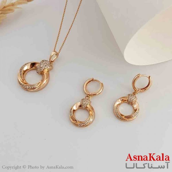 نیم ست زنانه ژوپینگ شامل گوشواره و گردنبند رنگ طلایی کد NIM141025W