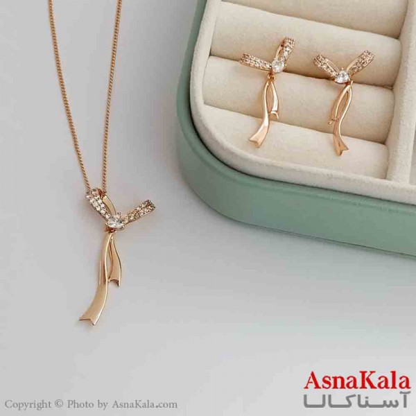 نیم ست زنانه پاپیون ژوپینگ شامل گوشواره و گردنبند رنگ طلایی کد NIM141032W