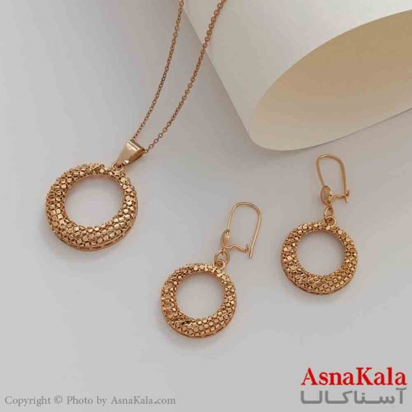 نیم ست زنانه ژوپینگ شامل گوشواره و گردنبند رنگ طلایی کد NIM141033W