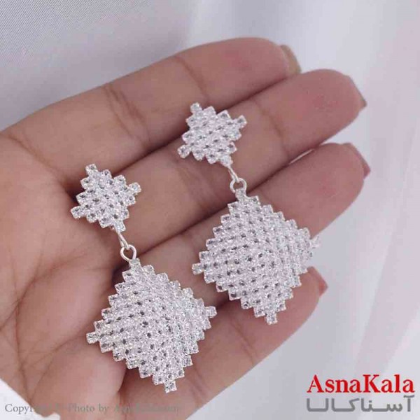 گوشواره جواهری مدل آویز نگیندار رنگ نقره ای کد GSH151976W