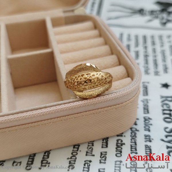 انگشتر زنانه تراش طلاروس رنگ ثابت طلایی ANG19932W