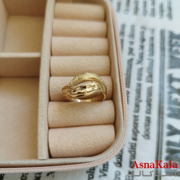 انگشتر زنانه تراش طلاروس رنگ ثابت مشابه طلا  ANG19989W