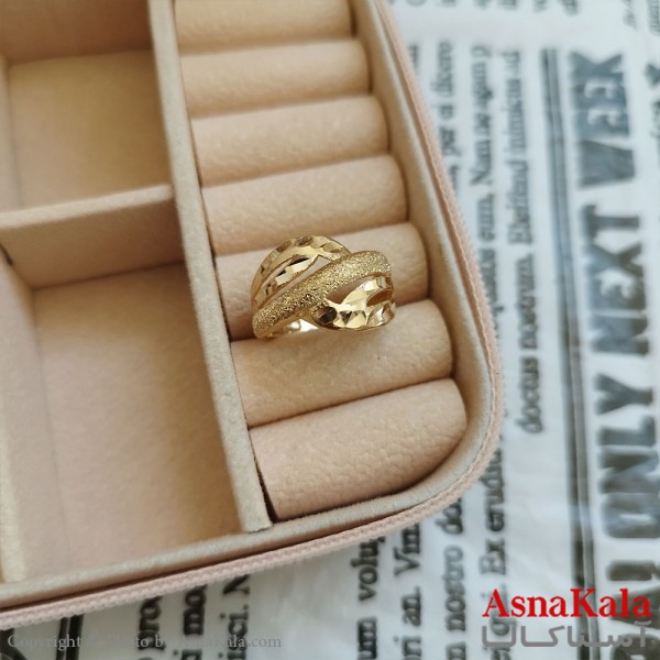 انگشتر زنانه تراش طلاروس رنگ ثابت مشابه طلا  ANG191008W