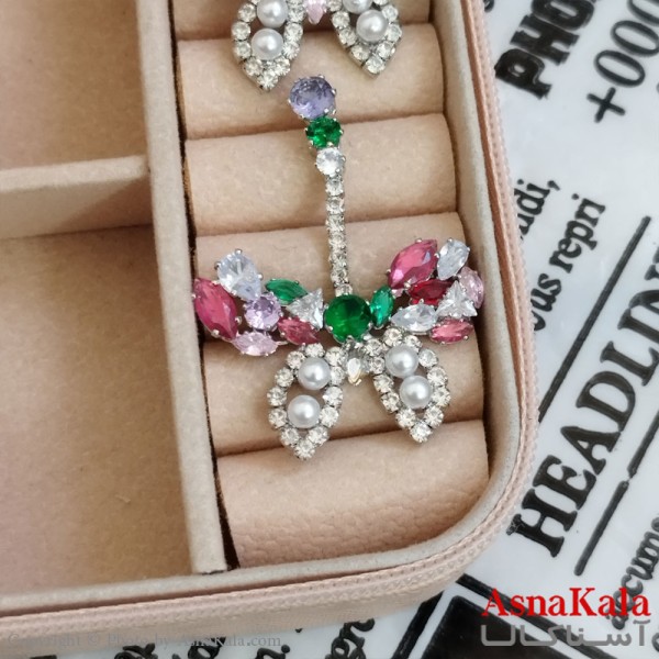 گوشواره پروانه جواهری مدل آویز نگیندار رنگ نقره ای کد GSH152069W