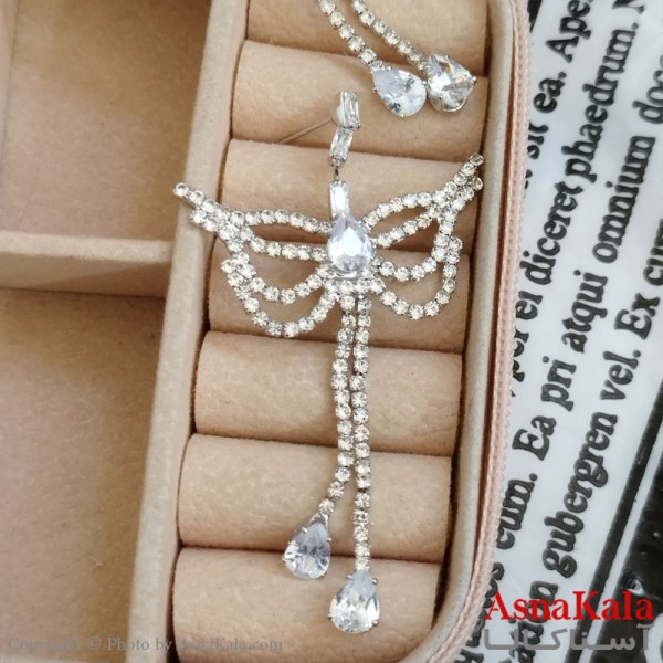 گوشواره جواهری مدل آویز نگیندار رنگ نقره ای کد GSH152084W