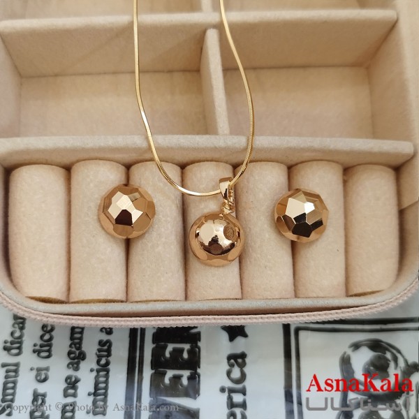 نیم ست زنانه ژوپینگ شامل گوشواره و گردنبند رنگ طلایی کد NIM141074W