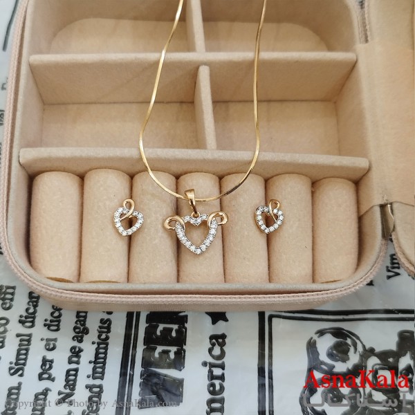 نیم ست زنانه ژوپینگ شامل گوشواره و گردنبند رنگ طلایی کد NIM141075W