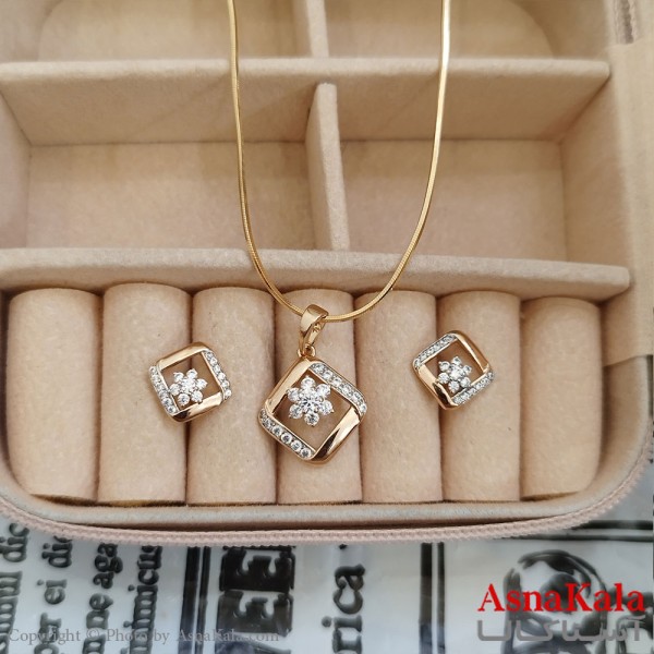 نیم ست زنانه ژوپینگ شامل گوشواره و گردنبند رنگ طلایی کد NIM141078W