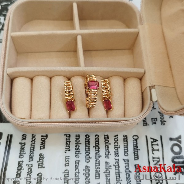 نیم ست زنانه ژوپینگ شامل گوشواره و انگشتر رنگ طلایی کد NIM141087W