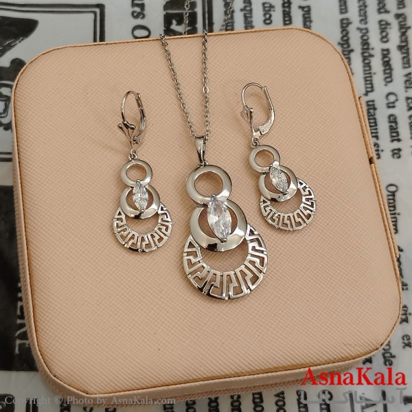 نیم ست زنانه ژوپینگ شامل گوشواره و گردنبند رنگ نقره ای کد NIM141090W