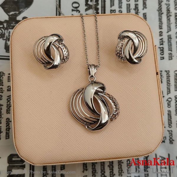 نیم ست زنانه ژوپینگ شامل گوشواره و گردنبند رنگ نقره ای کد NIM141094W
