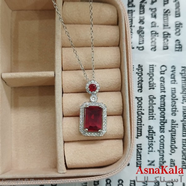 گردنبند استیل زنانه مستطیل جواهری نگین قرمز کد GNB162361W