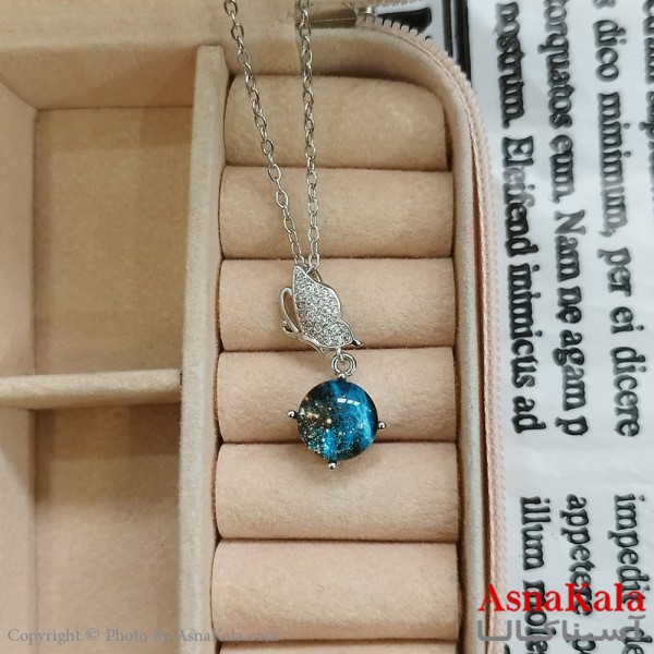 گردنبند استیل زنانه پروانه و کهکشان نگین آبی کد GNB162389W