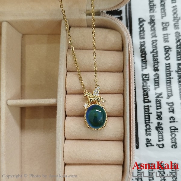 گردنبند استیل زنانه اشک و پروانه نگین سبز کد GNB162395W
