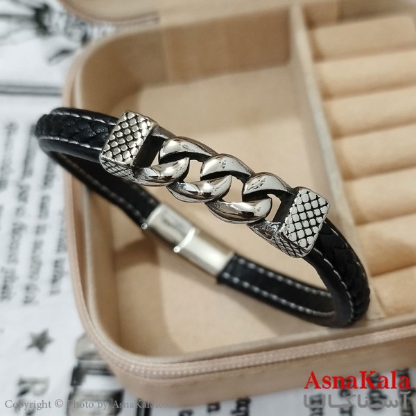 دستبند چرم مردانه  مدل کارتیر کد DSB181730W