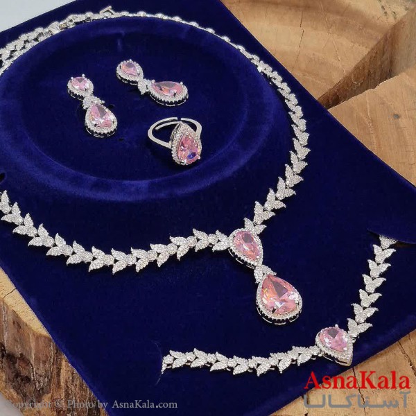 سرویس جواهری کامل شامل گردنبند و گوشواره و دستبند و انگشتر  آبکاری رادیوم کد NIM141157W