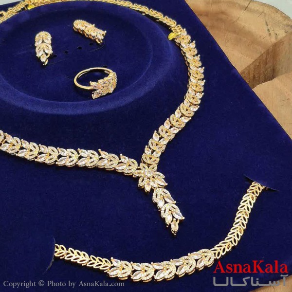 سرویس جواهری کامل شامل گردنبند و گوشواره و دستبند و انگشتر  آبکاری رادیوم کد NIM141158W