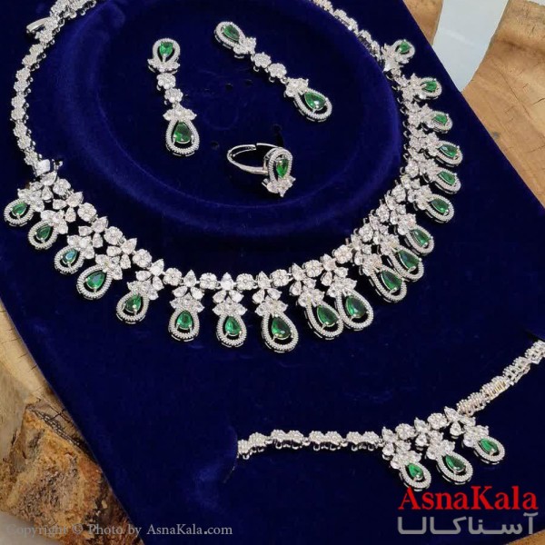سرویس جواهری کامل شامل گردنبند و گوشواره و دستبند و انگشتر  آبکاری رادیوم کد NIM141163W