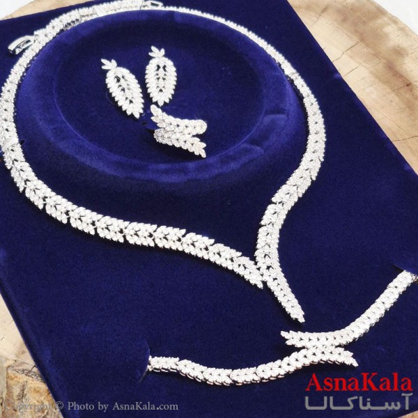 سرویس جواهری کامل شامل گردنبند و گوشواره و دستبند و انگشتر  آبکاری رادیوم کد NIM141165W