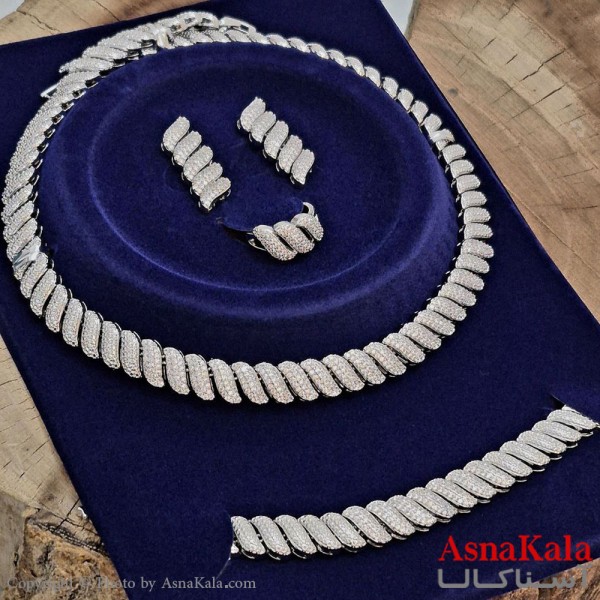 سرویس جواهری کامل شامل گردنبند و گوشواره و دستبند و انگشتر  آبکاری رادیوم کد NIM141168W