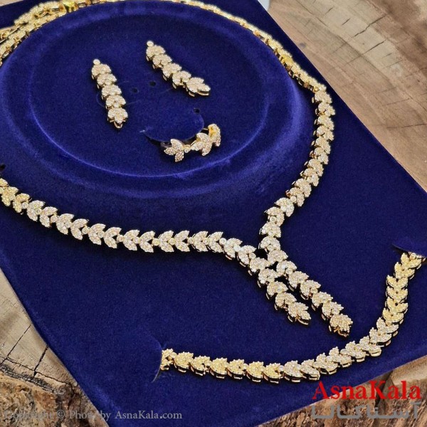 سرویس جواهری کامل شامل گردنبند و گوشواره و دستبند و انگشتر  آبکاری رادیوم کد NIM141172W