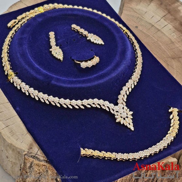 سرویس جواهری کامل شامل گردنبند و گوشواره و دستبند و انگشتر  آبکاری رادیوم کد NIM141177W