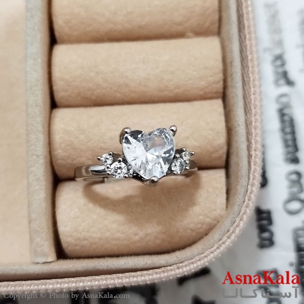 انگشتر زنانه استیل نگیندار فری سایز رنگ نقره ای کد ANG191292W